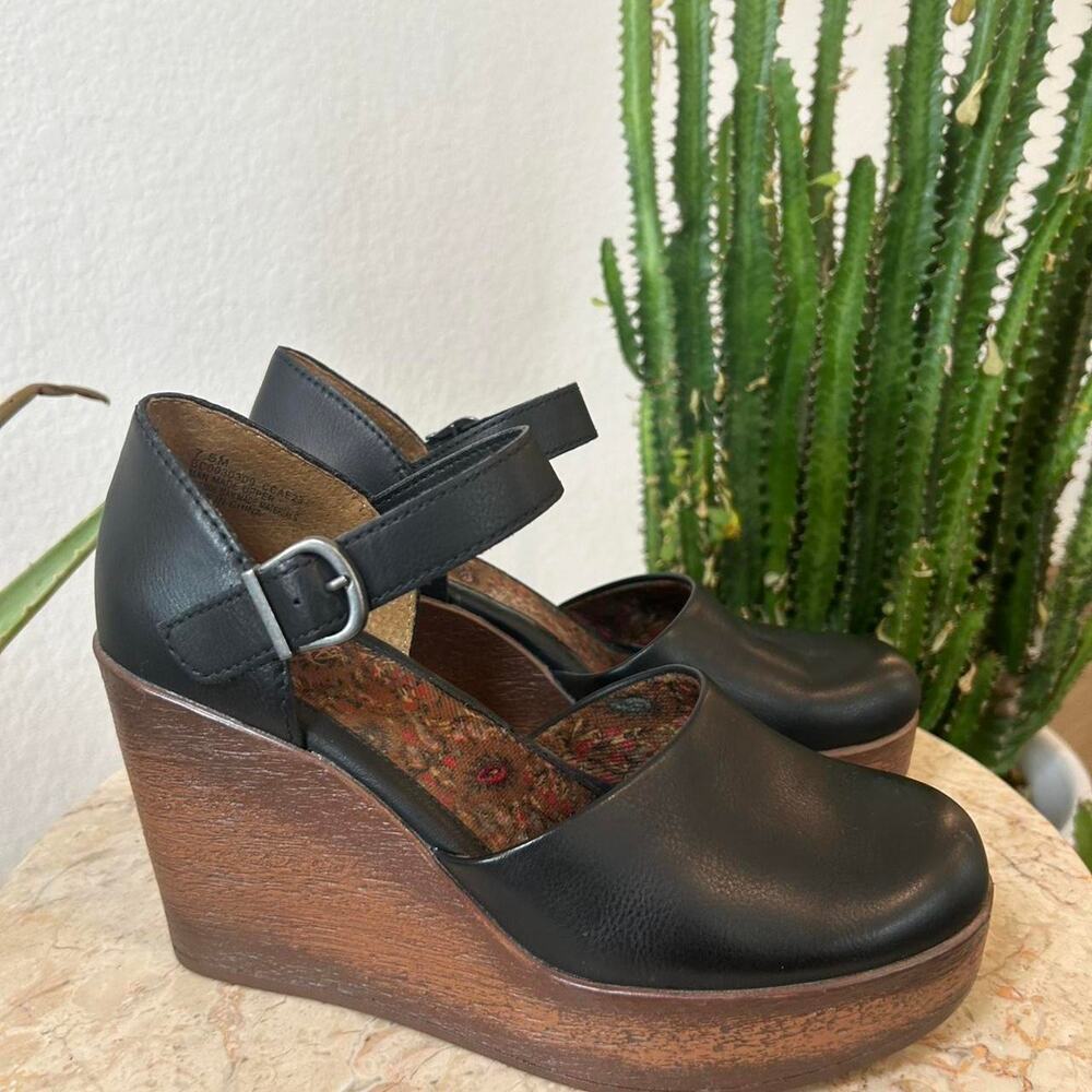 b.o.c. Black Leather Wedge Mules
